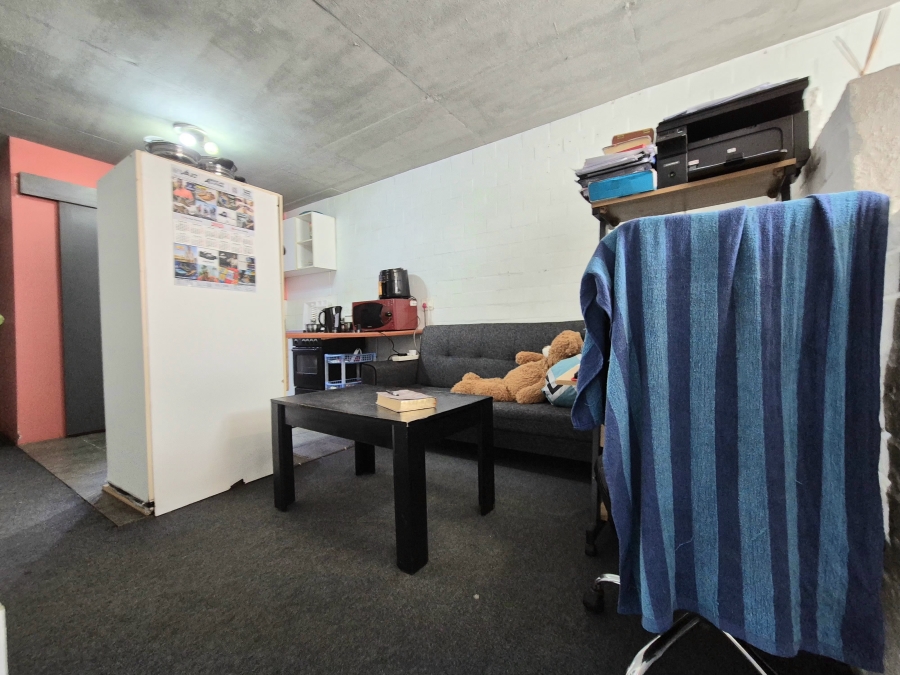 1 Bedroom Property for Sale in Wynberg Western Cape